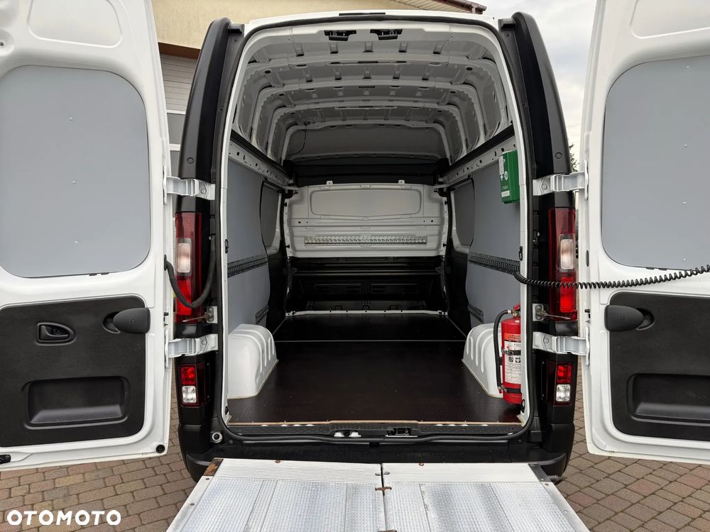 Renault Trafic 2,0 L2H2 Winda - 11