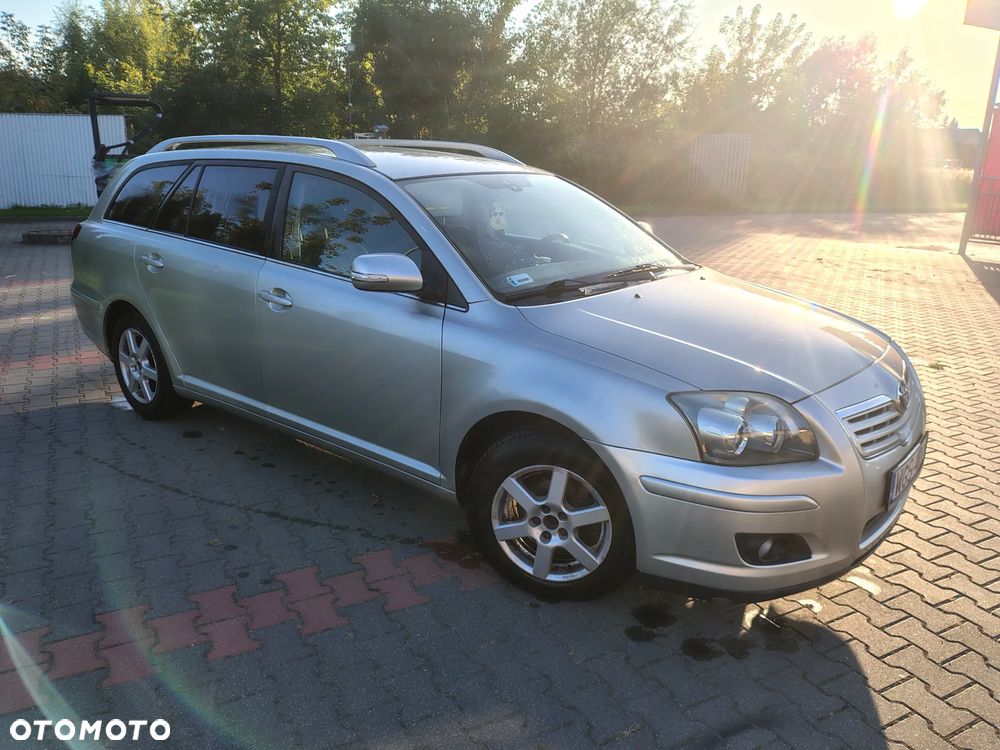 Toyota Avensis - 3