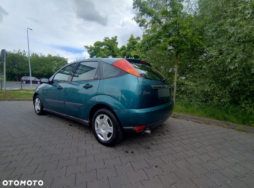 Ford Focus 1.6 Ghia - 7