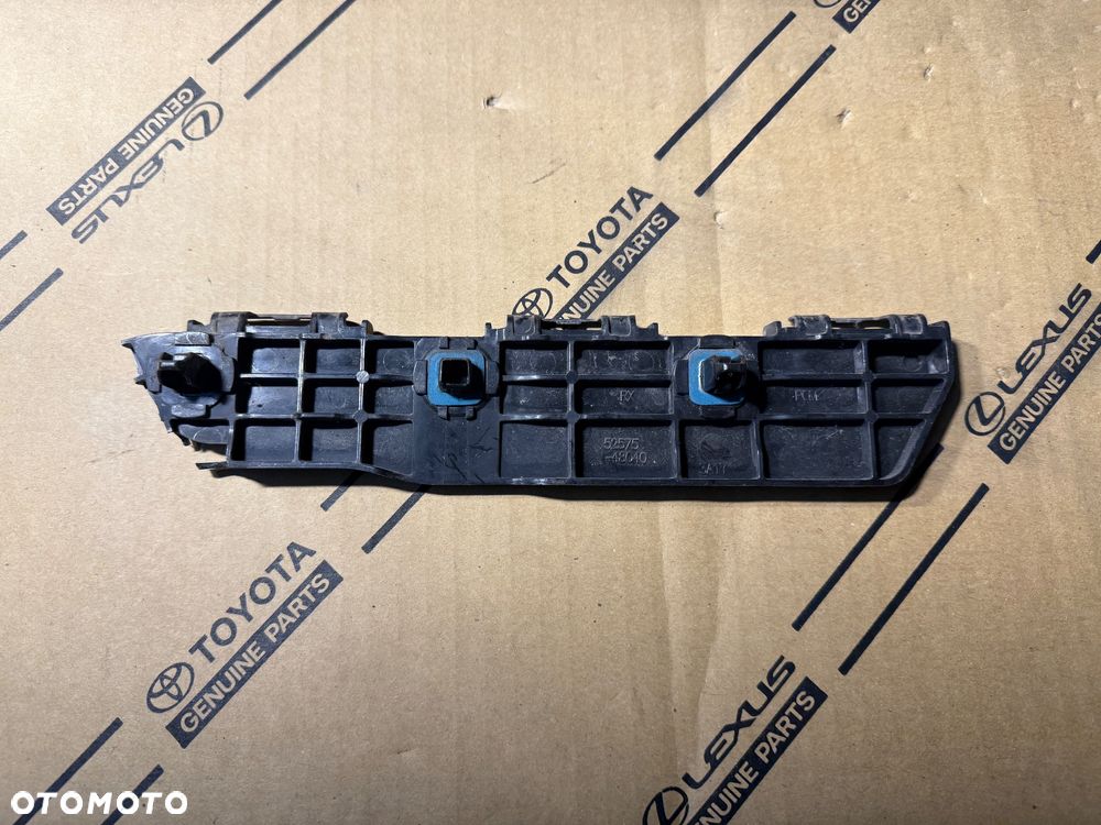 Ślizg zderzaka prawy tył Lexus RX450h 09-15r. Nr. 52575-48040. - 1
