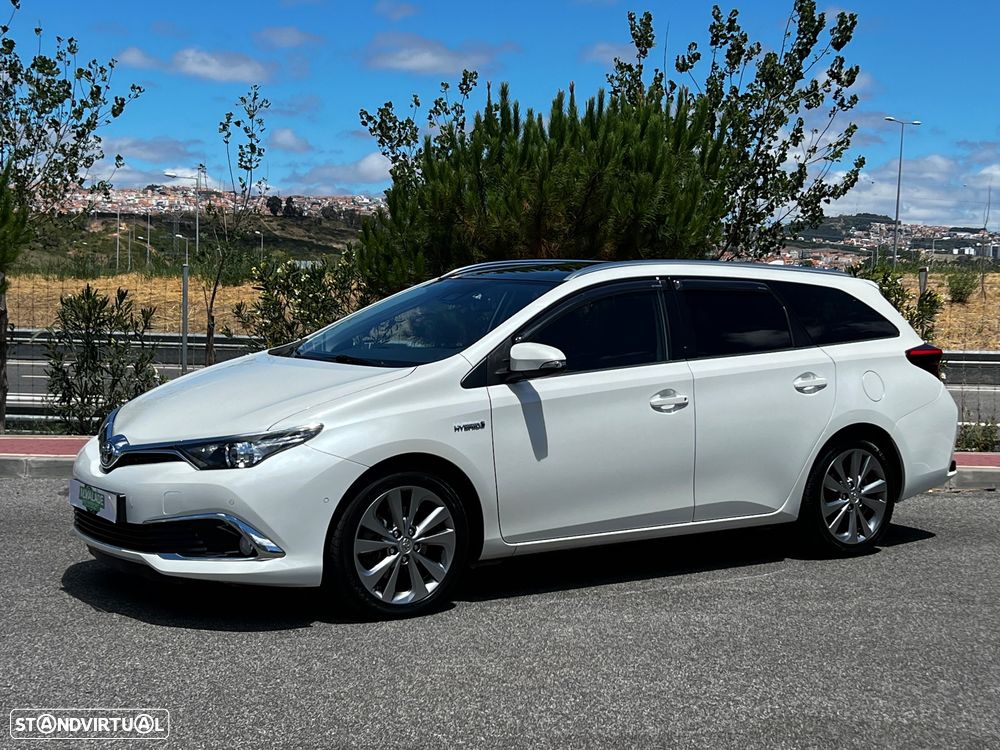 Usado Toyota Auris Touring Sports 2017 - 17 480 EUR, 66 000 km ...