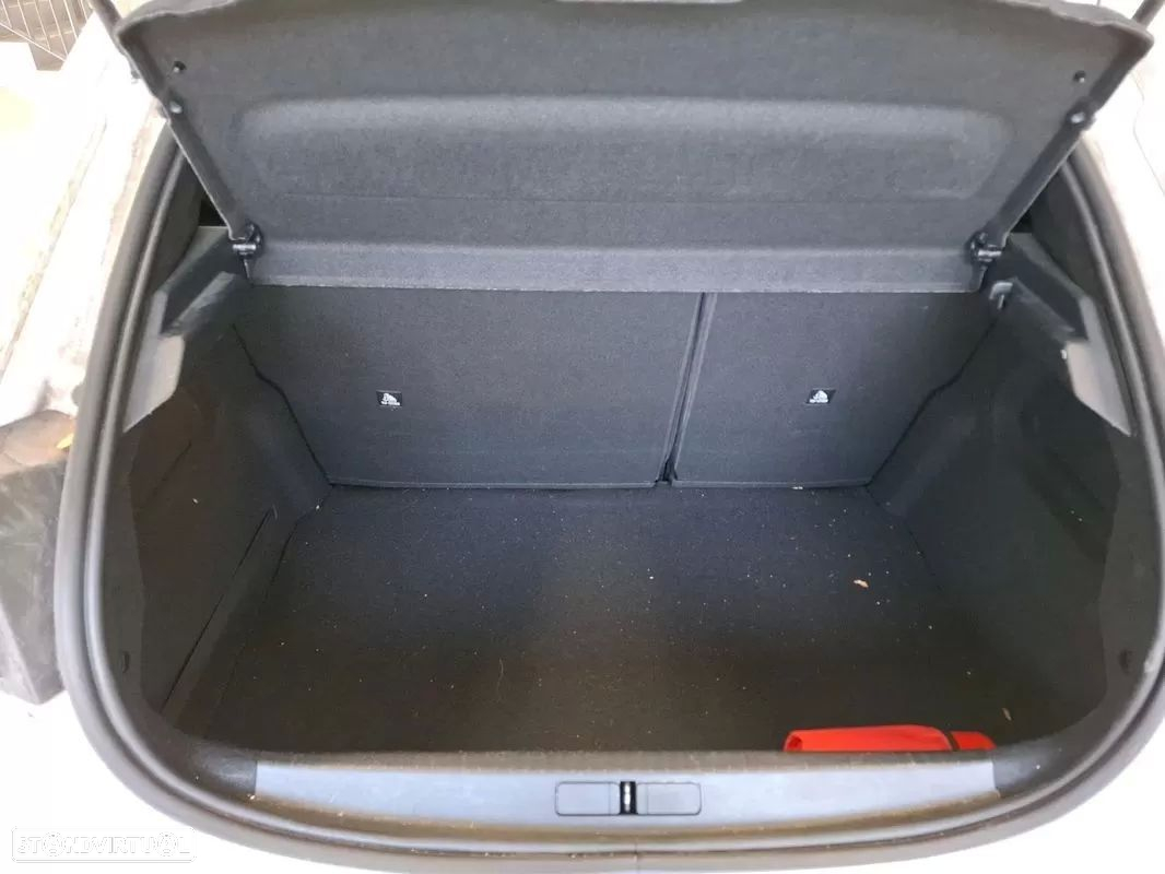 Peugeot 208 1.2 PureTech Active - 8