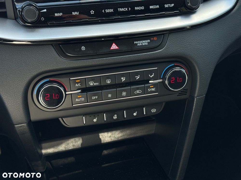 Kia Ceed 1.5 T-GDI Business Line - 12