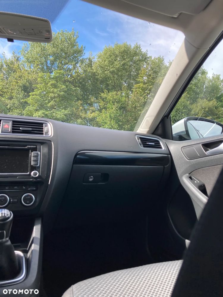 Volkswagen Jetta 1.2 TSI Comfortline - 12
