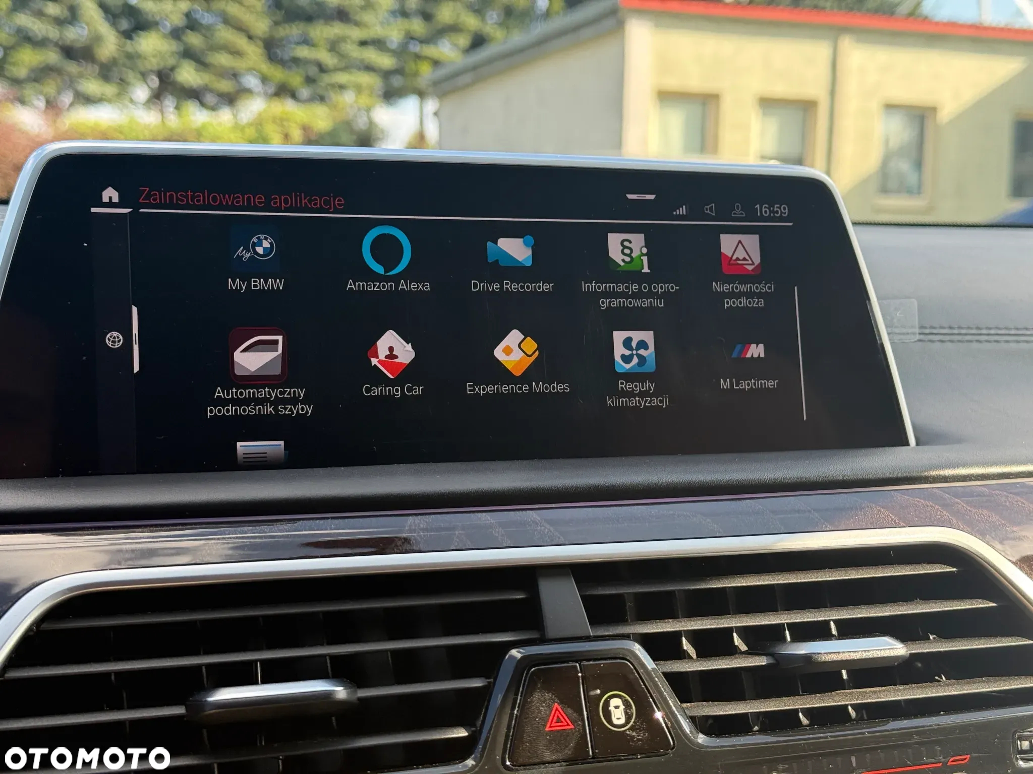 BMW Seria 7 750Li xDrive sport - 29