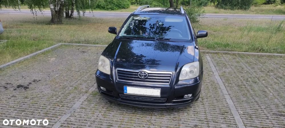 Toyota Avensis 2.0 D-4D - 1