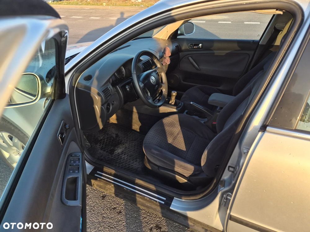 Volkswagen Passat 1.9 TDI Basis - 7