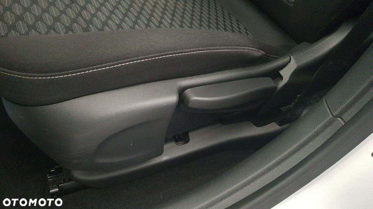 Opel Astra - 25