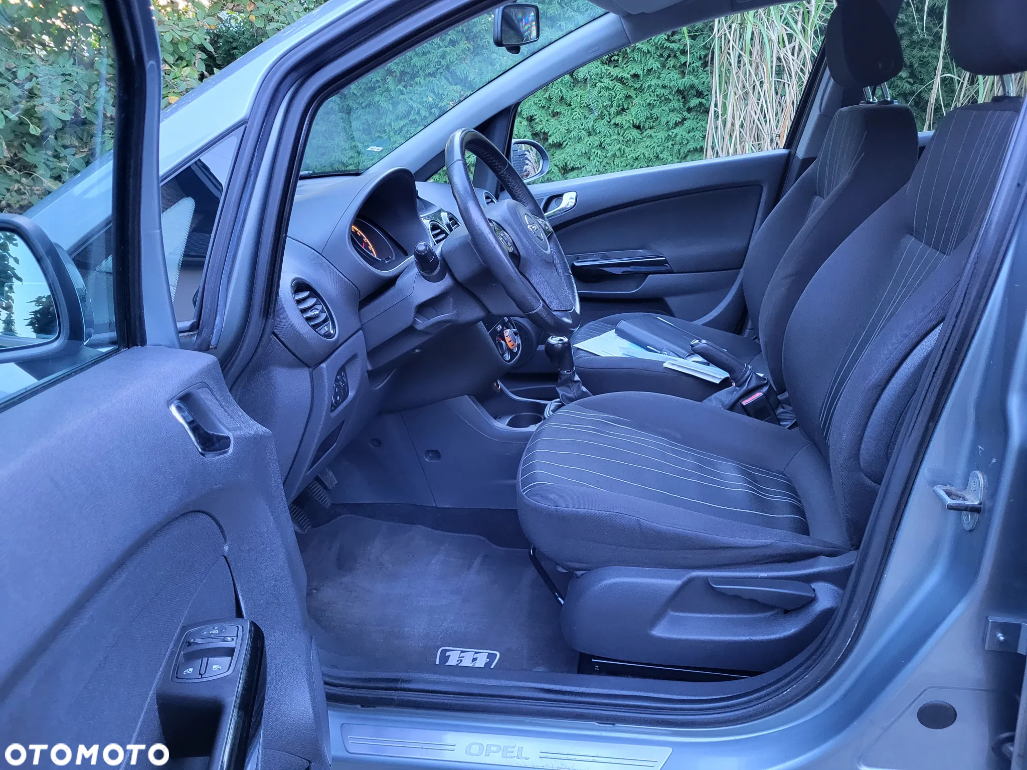 Opel Corsa 1.4 16V Enjoy - 22