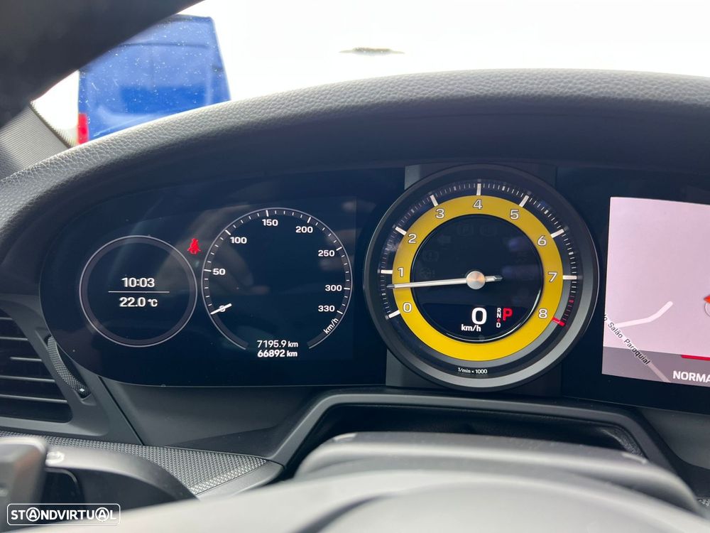 Porsche 911 Série F - 60