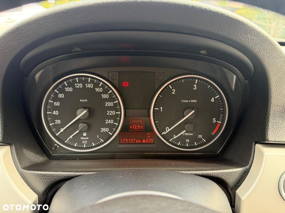 BMW Seria 3 318d DPF Edition Exclusive - 17