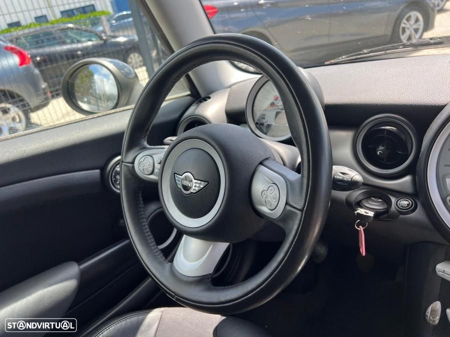 MINI 3 Portas Cooper D - 7