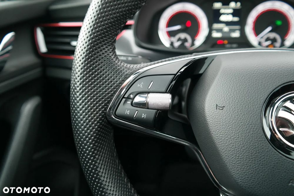 Skoda Kamiq 1.0 TSI DSG Monte Carlo - 15