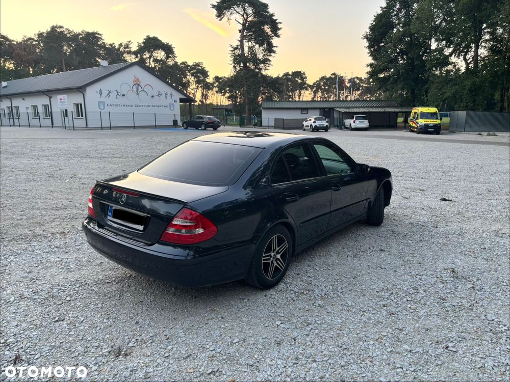 Mercedes-Benz Klasa E 240 Classic - 6