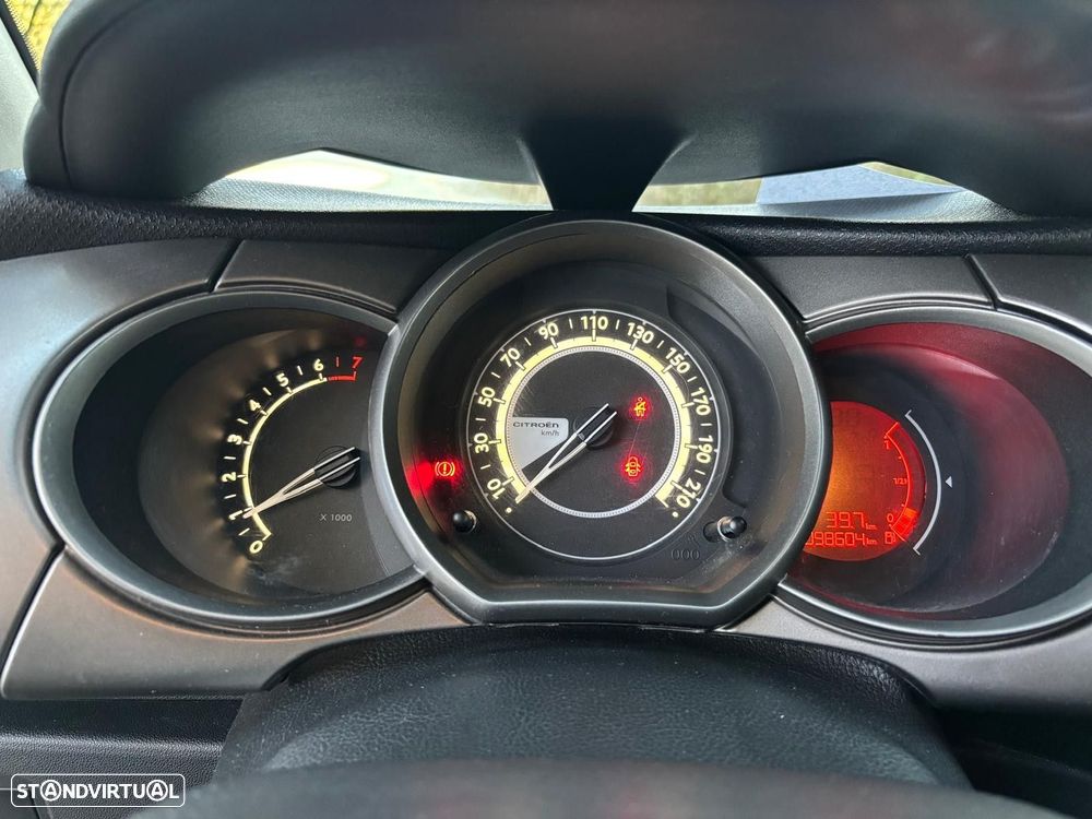 Citroën C3 1.2 PureTech Attraction - 17