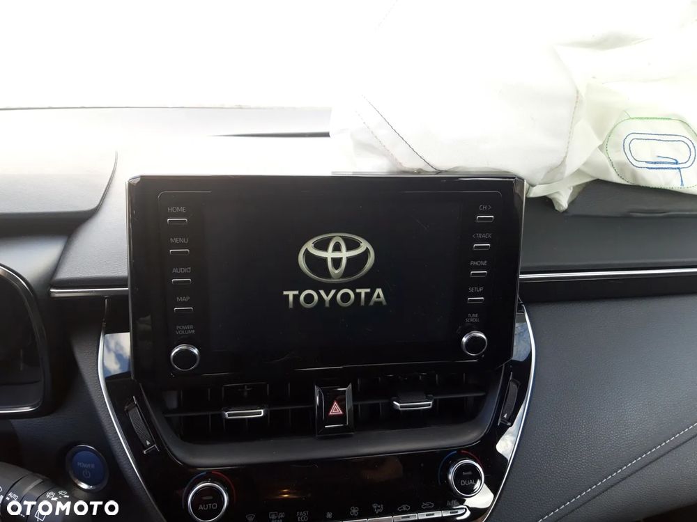 Toyota Corolla ver-1-8-hybrid-business-edition - 12