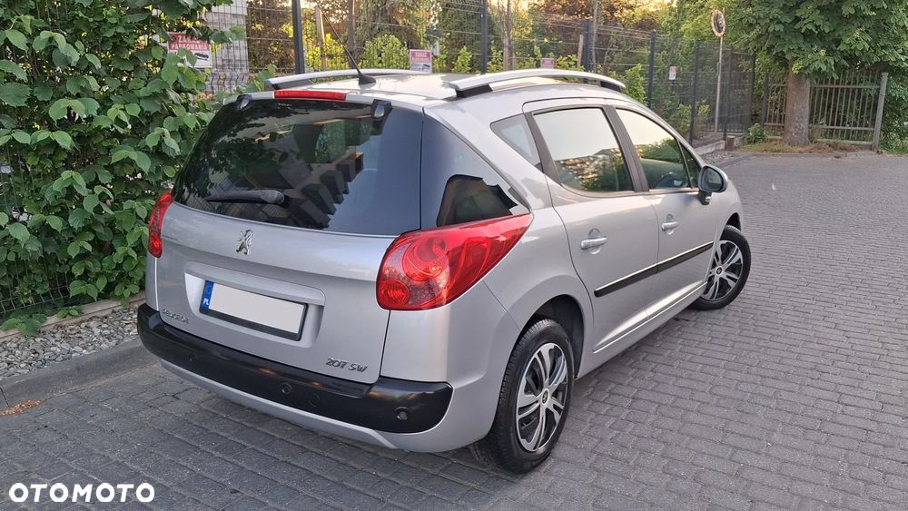 Peugeot 207 - 6