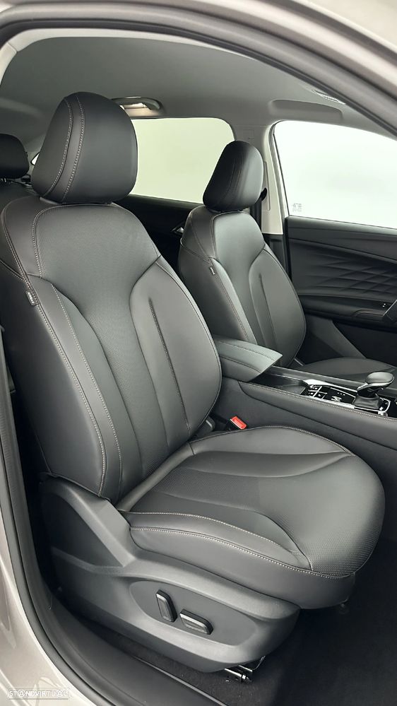 MG HS 1.5 T Luxury AT - 23