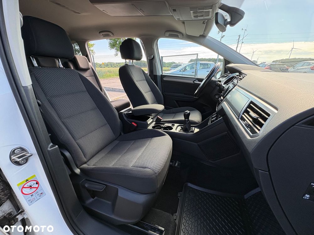 Volkswagen Touran 1.6 TDI SCR (BlueMotion Technology) Trendline - 5