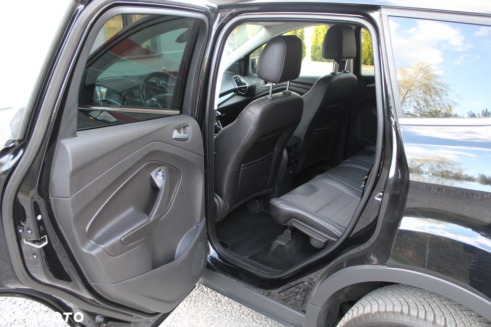 Ford Kuga 2.0 TDCi 2x4 Titanium - 17