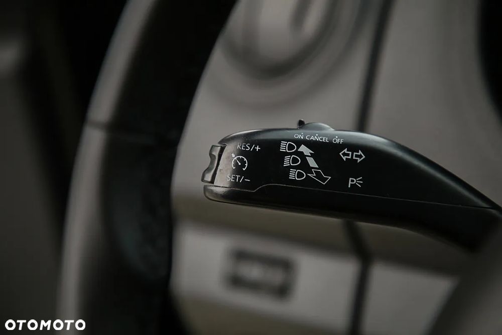 Volkswagen Amarok Double Cab 2.0 TDi Basic - 27