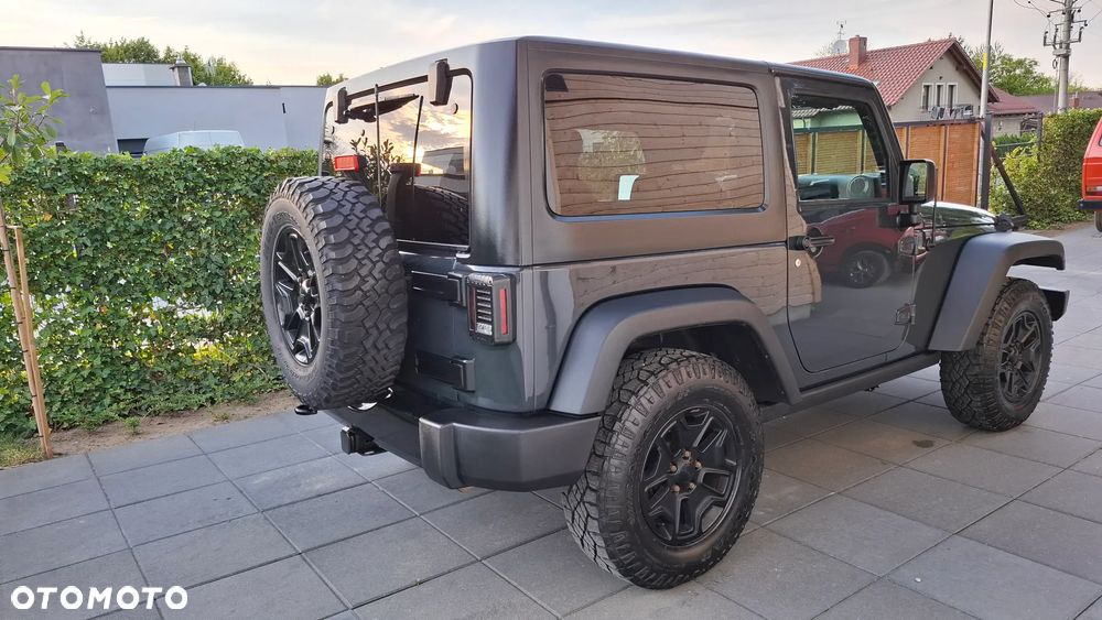 Jeep Wrangler - 4