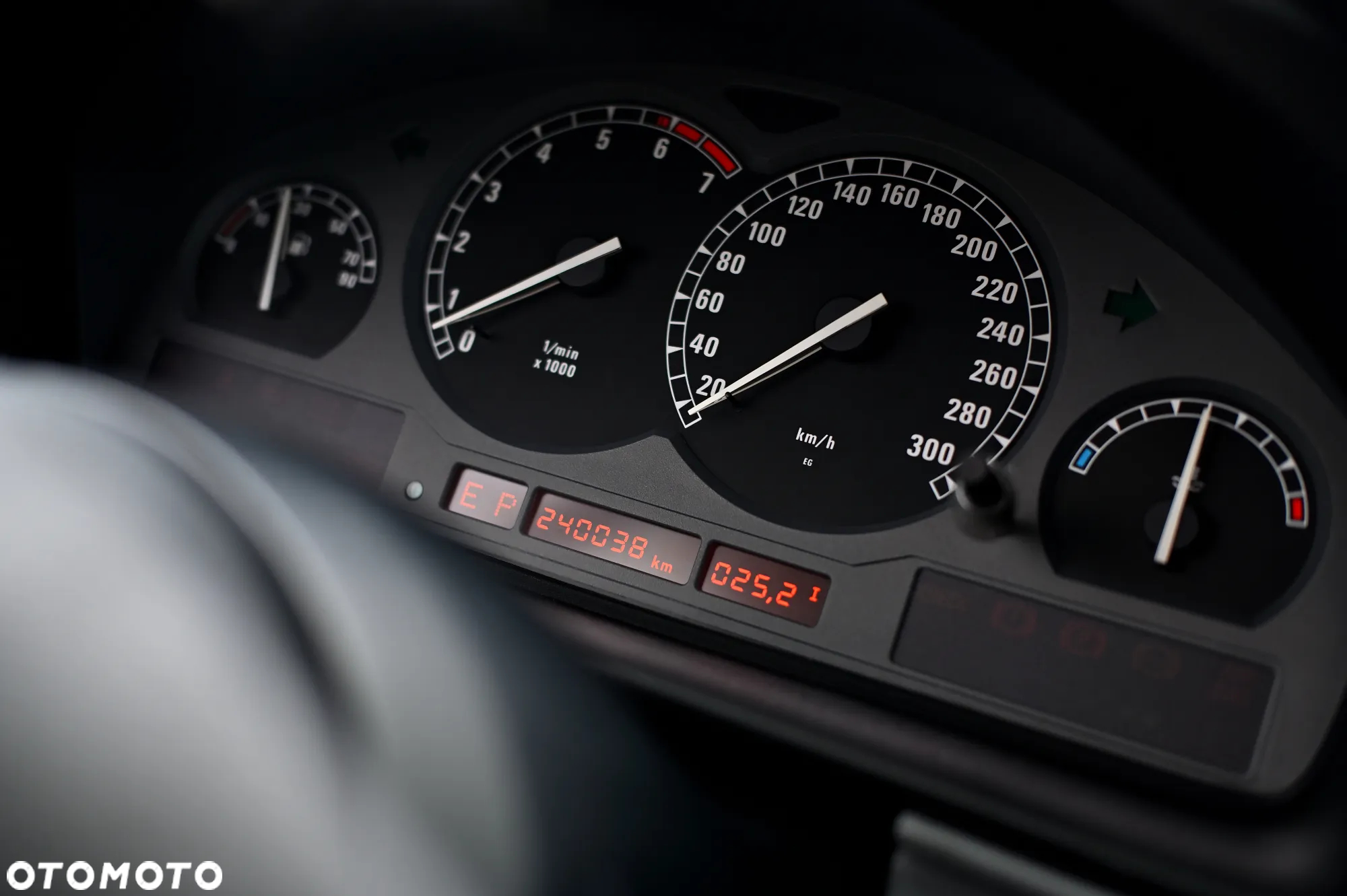 BMW Seria 8 850 Ci - 11