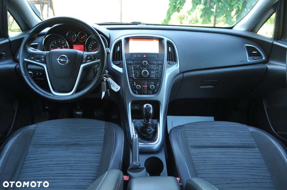 Opel Astra 1.4 Turbo Edition Sport - 25