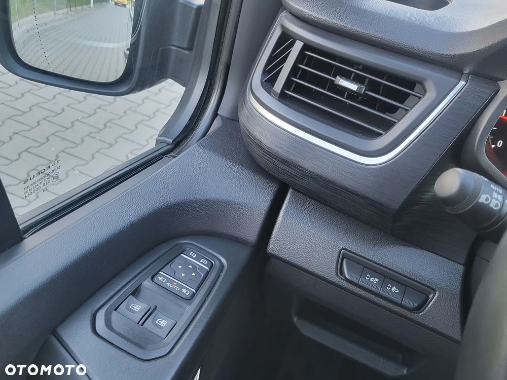 Renault Trafic - 18