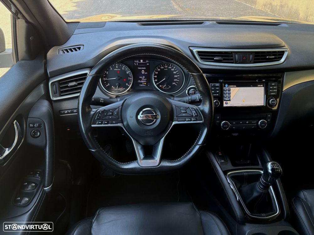 Nissan Qashqai 1.2 DIG-T Tekna Premium Pele Preta - 17