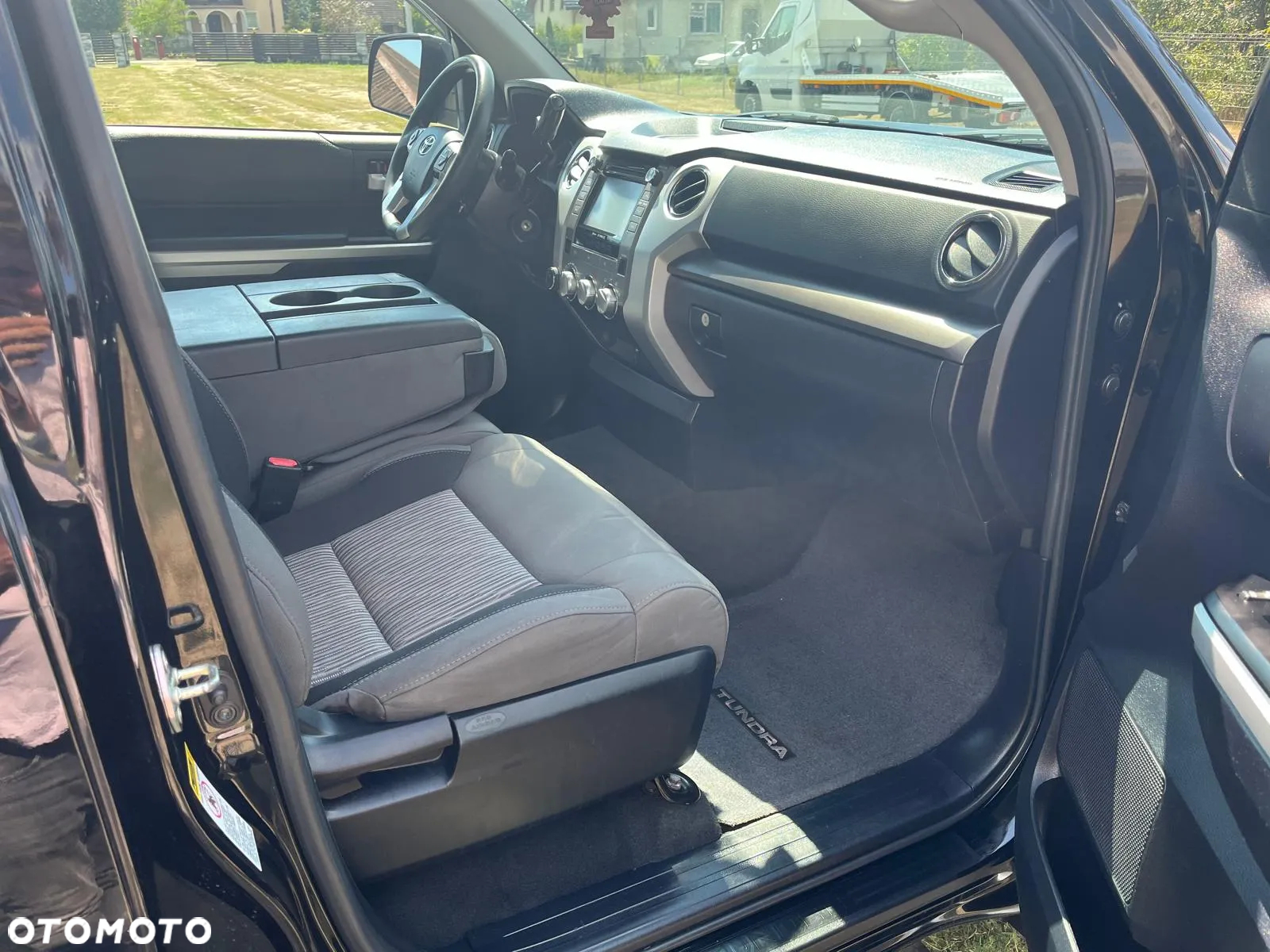 Toyota Tundra 5.7 4x4 Double Cab SR5 - 8