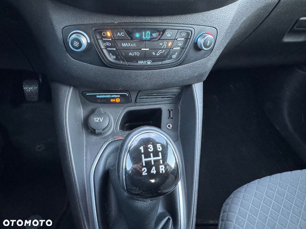 Ford Tourneo Courier 1.0 EcoBoost S&S Titanium - 26