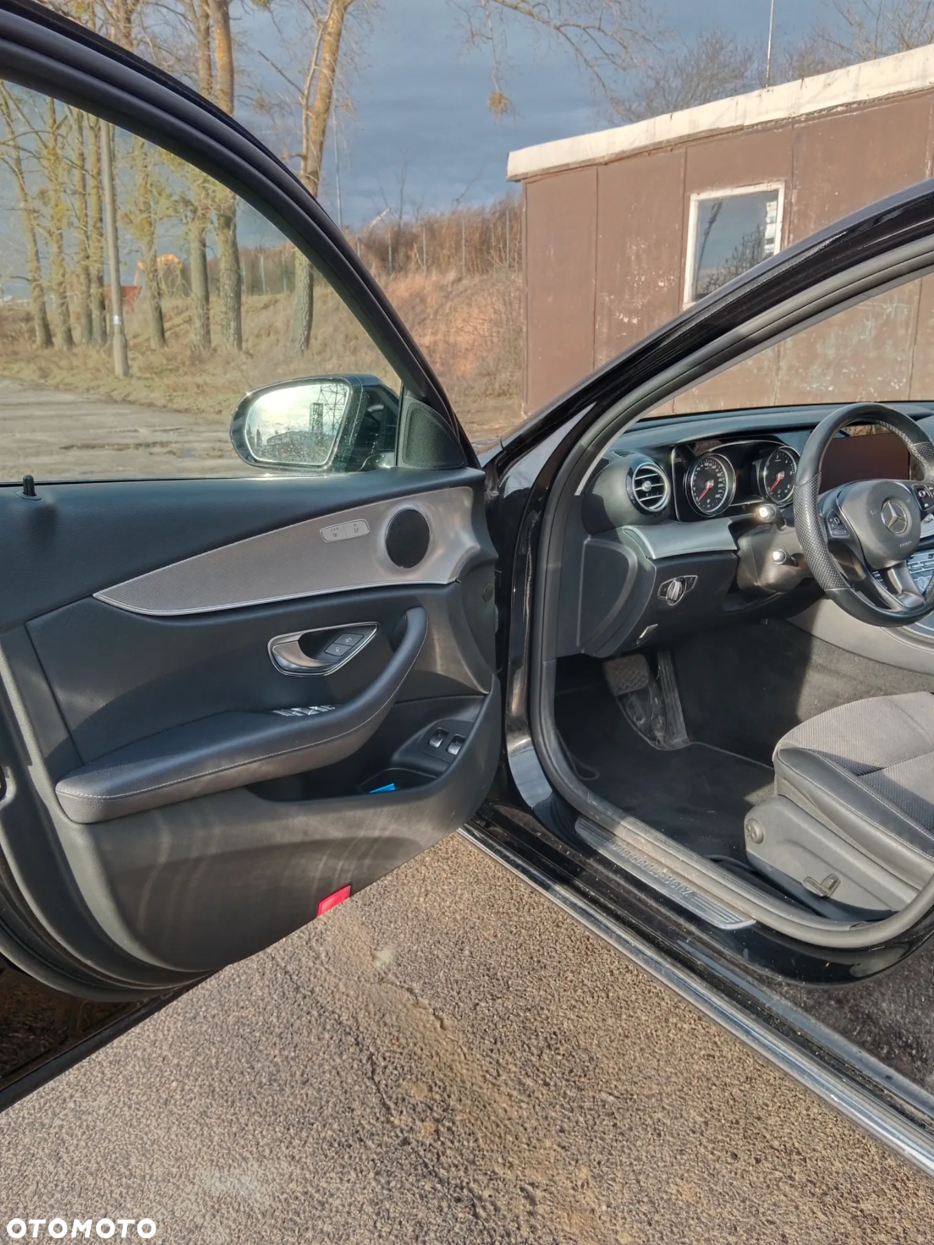 Mercedes-Benz Klasa E 220 d 9G-TRONIC Avantgarde - 16