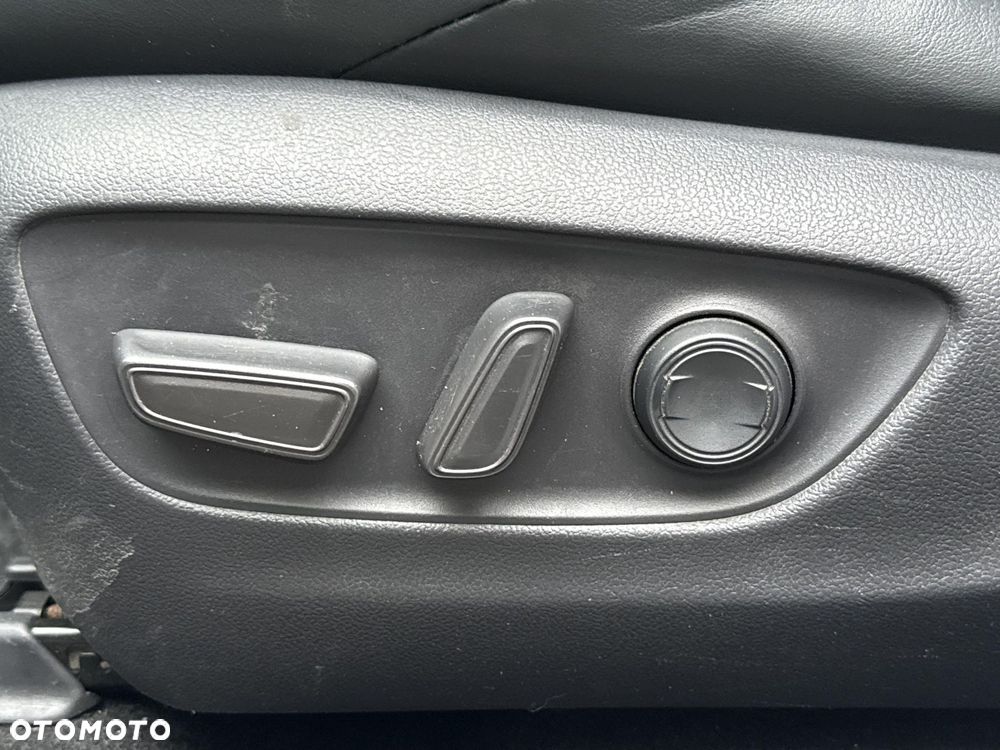 Toyota RAV4 2.5 Hybrid Selection 4x4 - 23