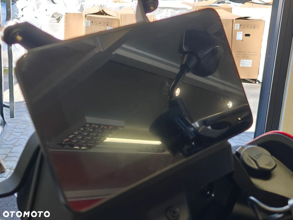 QJMOTOR SRT 600SX - 14