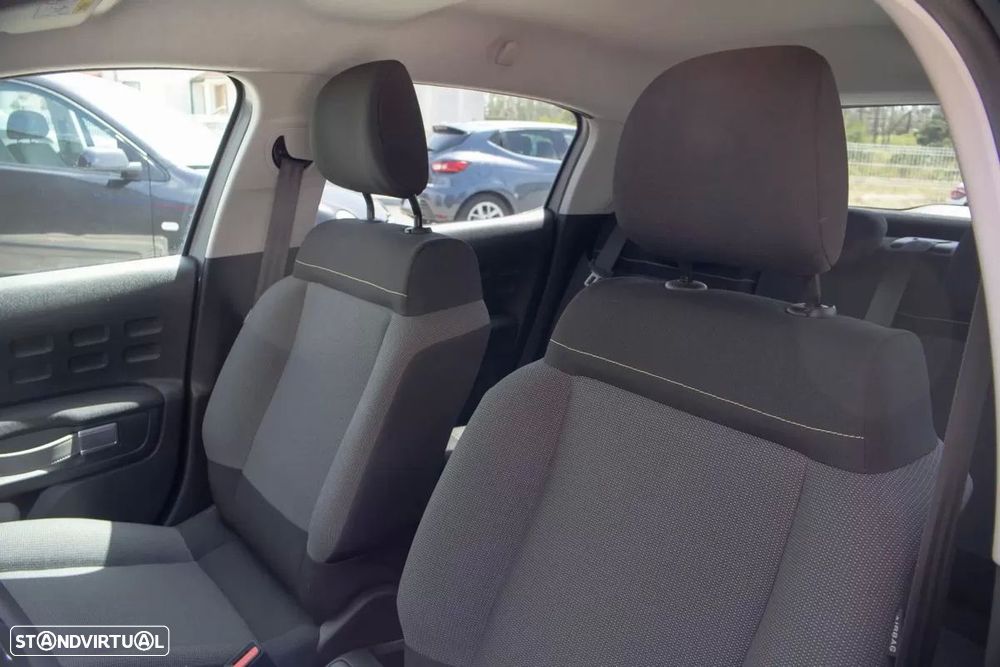 Citroën C3 1.2 PureTech C-Series — fotografia 11