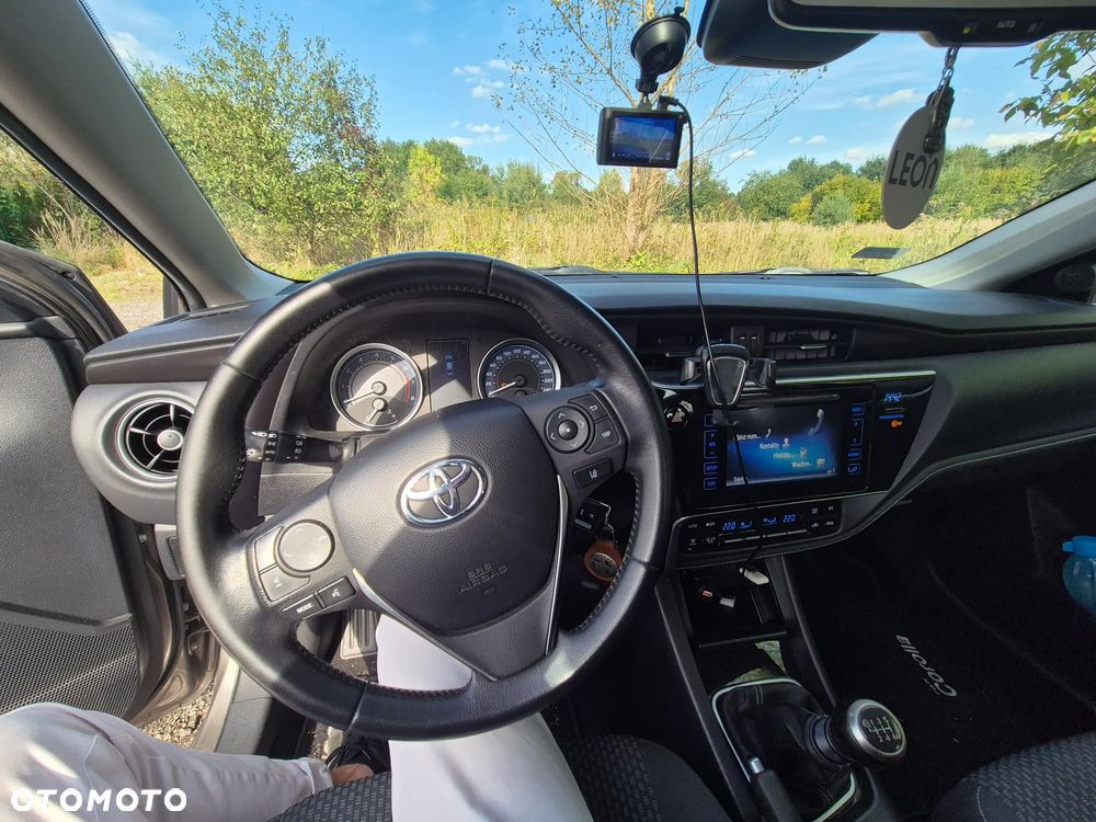Toyota Corolla 1.6 Comfort - 7