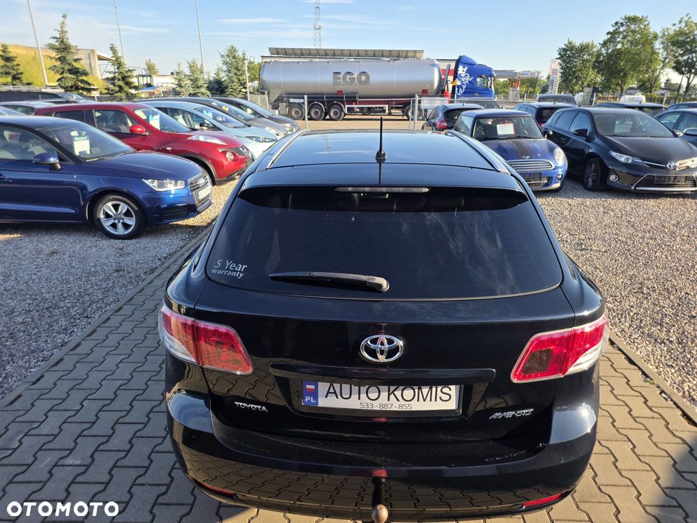 Toyota Avensis 2.0 D-4D Executive - 27