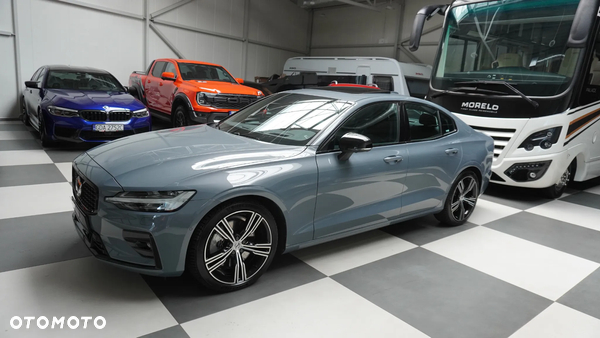 Volvo S60 B5 B AWD Ultimate Dark