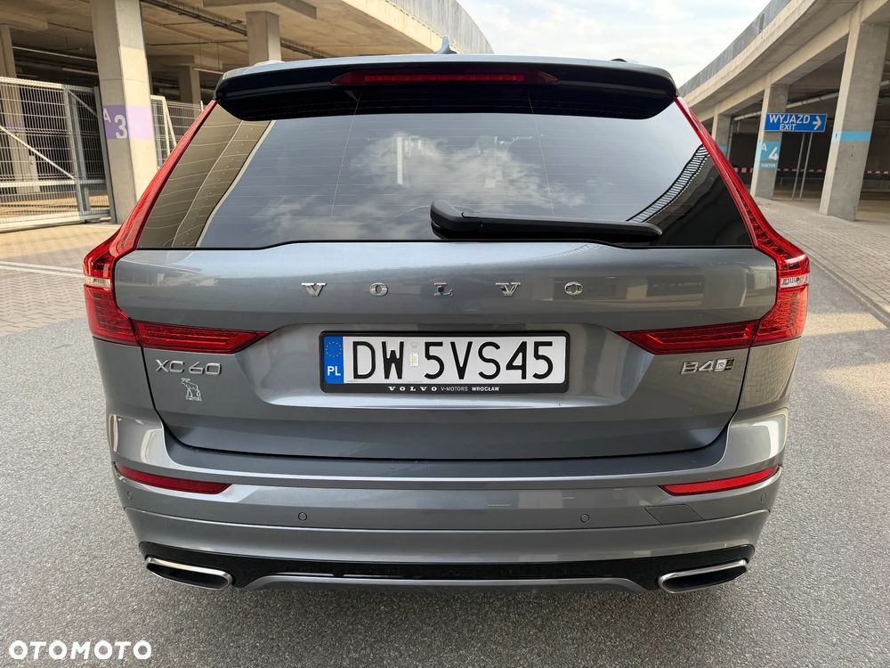 Volvo XC 60 B4 D AWD R-Design - 6