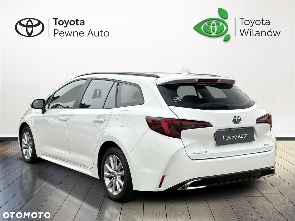 Toyota Corolla 1.8 Hybrid Comfort - 3