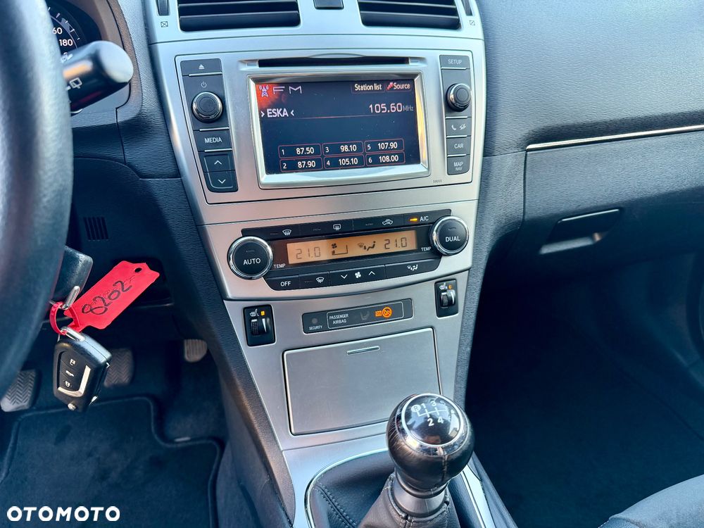 Toyota Avensis 1.8 Executive - 20