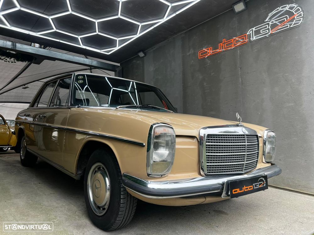 Mercedes-Benz W114/W115 (1968-1974) - 1
