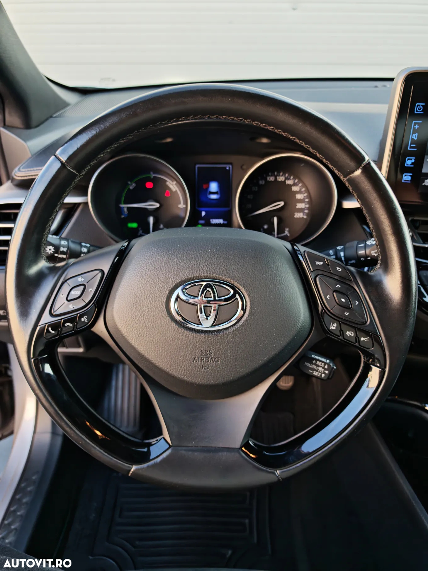 Toyota C-HR - 10