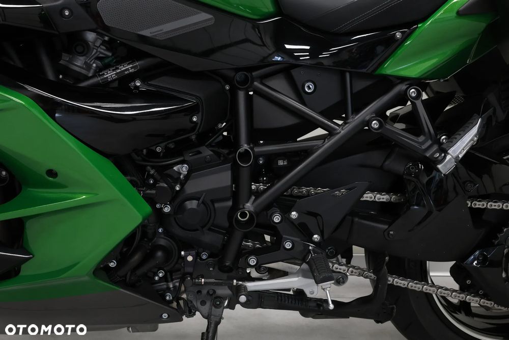 Kawasaki Ninja H2 SX - 29