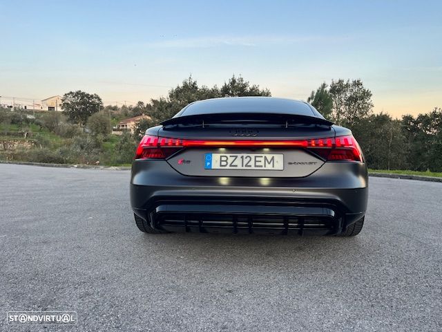 Audi RS e-tron GT quattro - 10