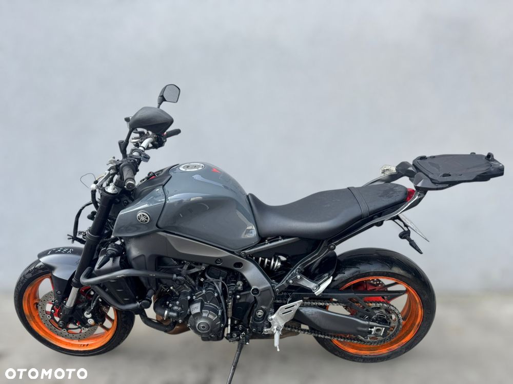 Yamaha MT - 5