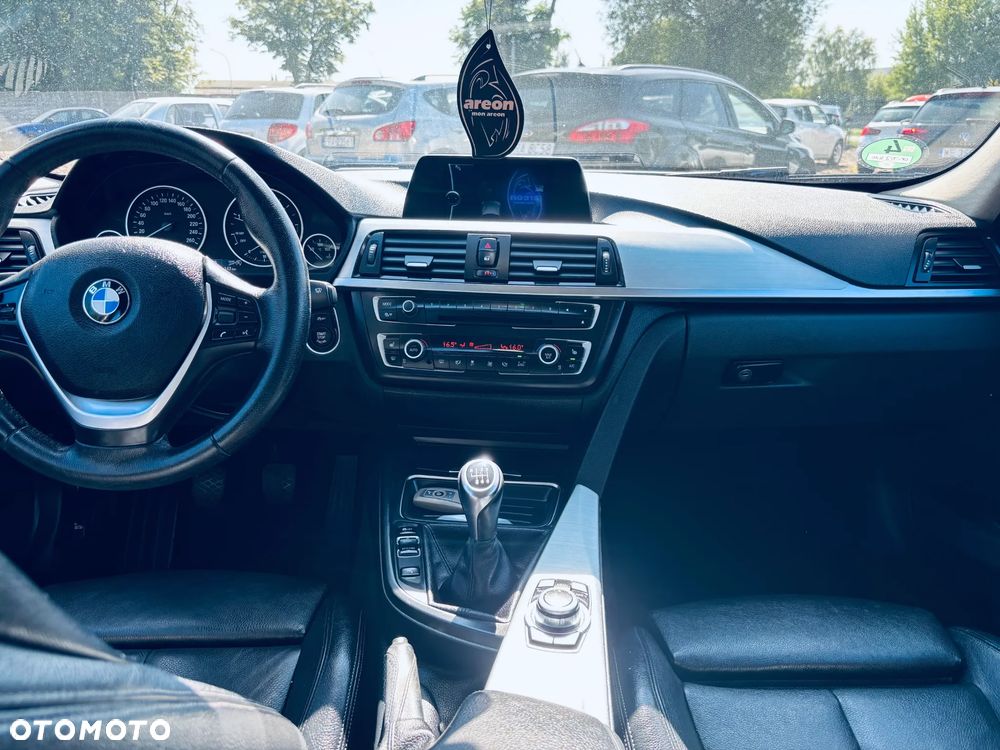BMW Seria 3 320d - 9