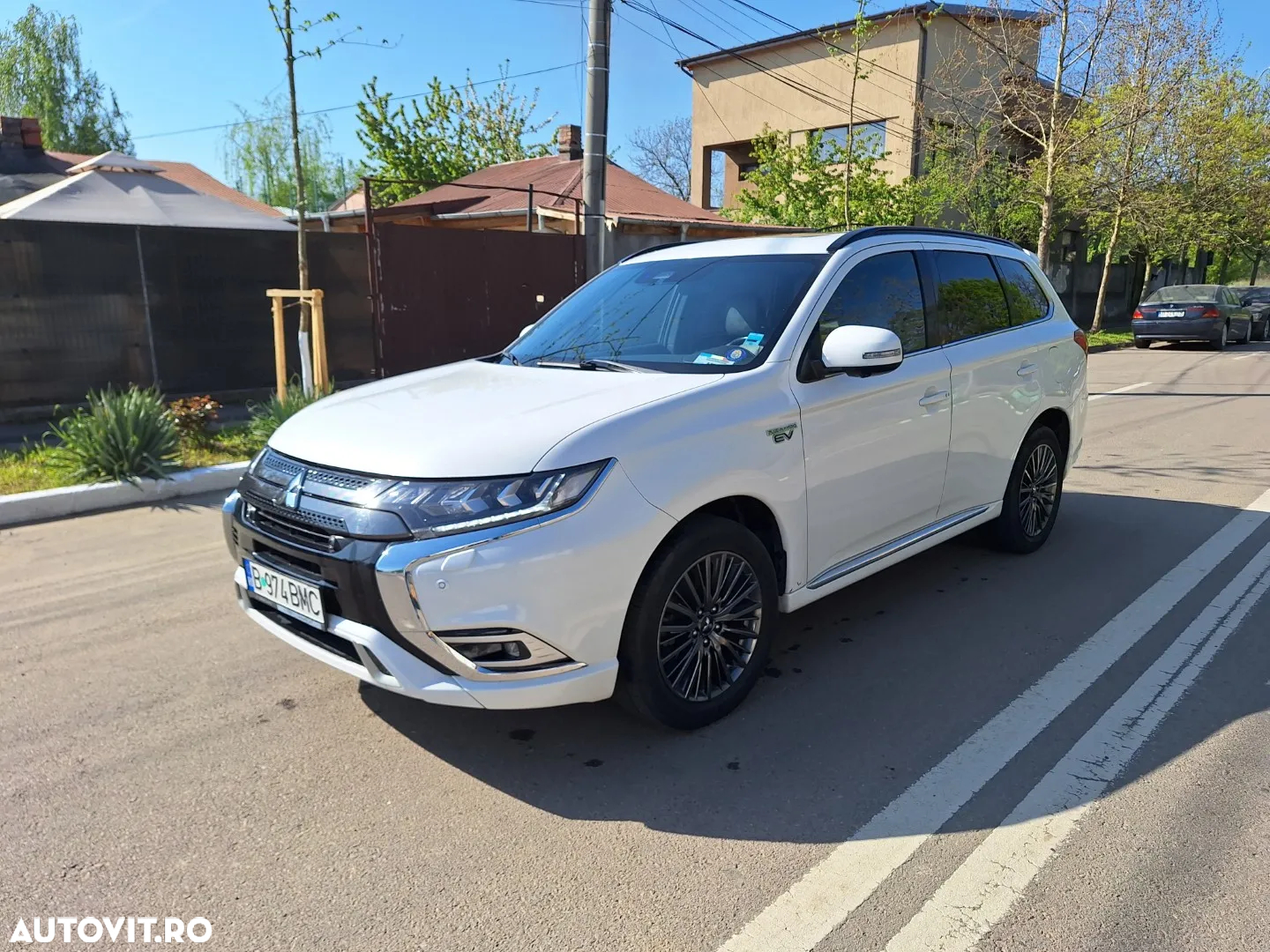 Mitsubishi Outlander PHEV 2.4 L 4X4 Instyle+ - 2
