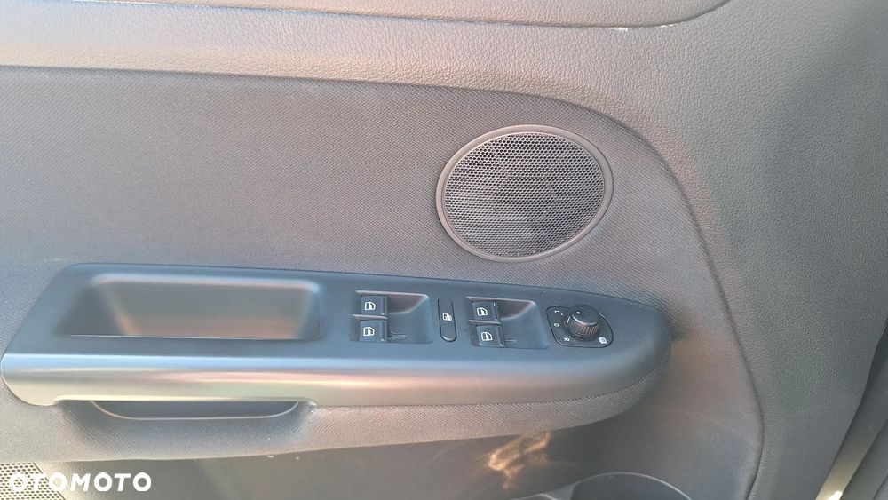 Volkswagen Golf Plus - 14